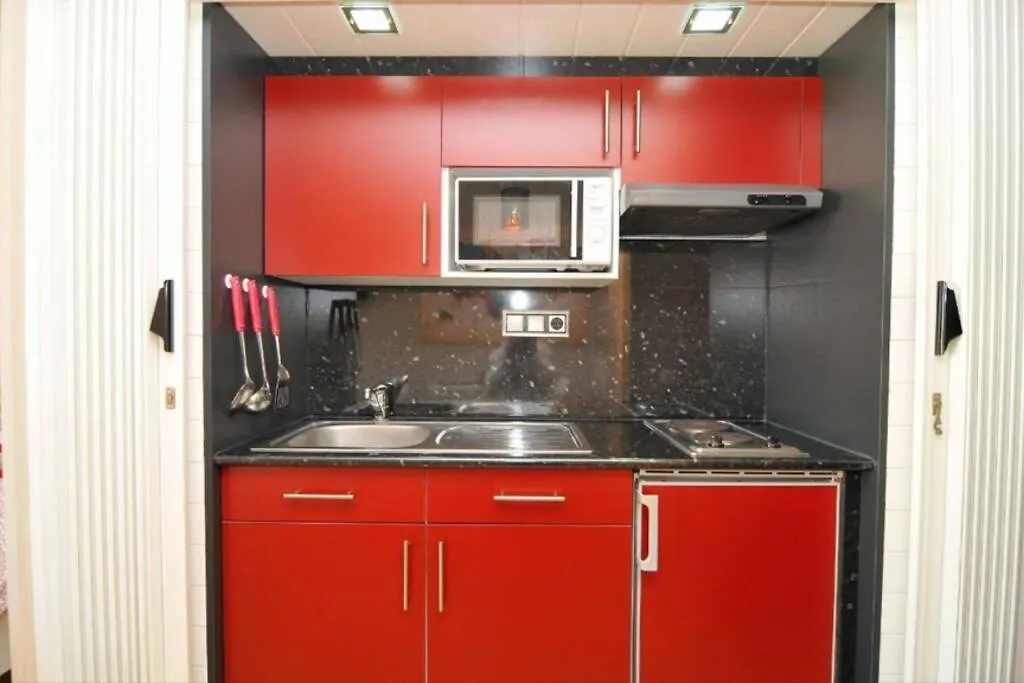 Loft Zona Fenals, Lloret De Mar. Apartment 0*,  Spain