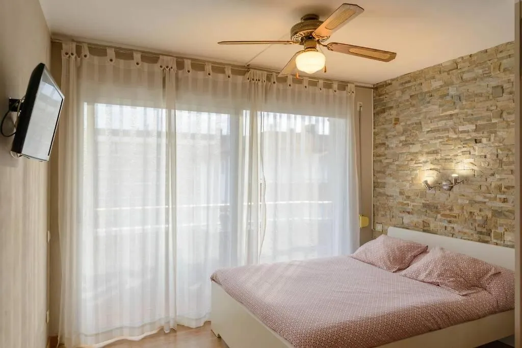 Loft Zona Fenals, Lloret De Mar. Apartment